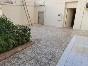 House In Isa Town for sale - Near Sanad Area -  منزل للبيع في مدينة عيسى المنطقة الثامنة قريب من سند