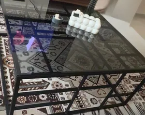 طاولة معيشة مستعمل خفيف بحالة جديد Black Living Room Table