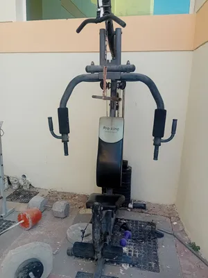 يوجد جهاز رياضى فيه سحب عالى وفراشه صدر وتمرين رجل به جميع تدريب وتمرين عضلات الجسم  يوجد مقعد صدر