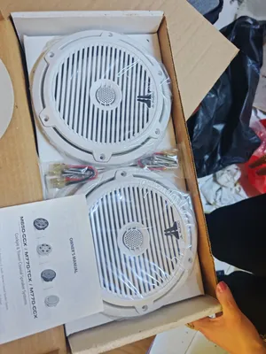 *للبيع سماعات مراكب JL Audio أصلية - جديدة بالكرتونة - ضد الماء