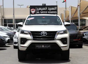 TOYOTA FORTUNER 2022 - GXR - ACCIDENTS FREE - ORIGINAL PAINT - PERFECT CONDITION INSIDE OUT - GCC