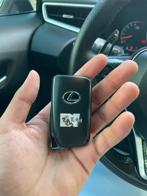 مفتاح لكسز الوكاله ES / GS