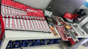 معدات كراج بحالة الجديد