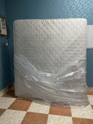 MATTRESS FOR SALE (205 x 180 x 22 cm) مرتبة للبيع (205 × 180 × 22 سم)