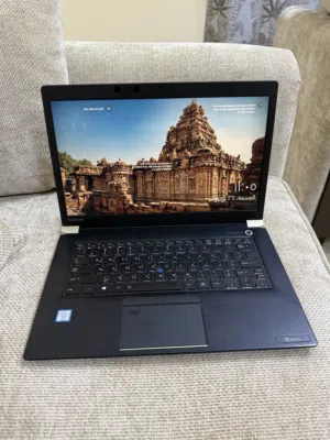 UltraSlim Toshiba Tecra X40 D : Intel Core i7-7600U : 8gb ram Storage: 256gb ssd