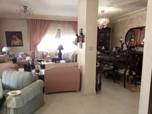 185 m2 3 Bedrooms Apartments for Sale in Amman Al Rabiah