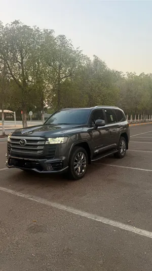 تويوتا لاند كروزر رمادي GXR TWIN TURBO 2025