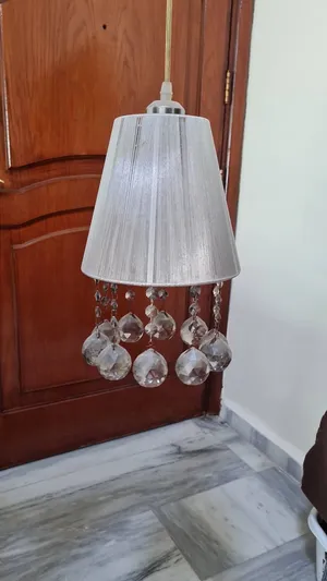 ثريات عدد 2 و مراي للبيع