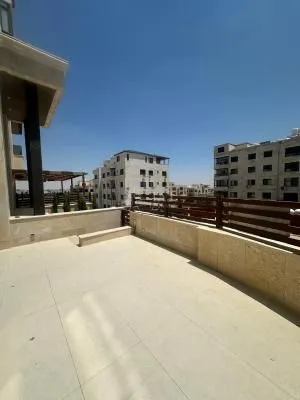 شقة فاخرة طابق أرضي للبيع في تلاع العلي