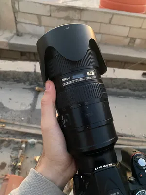 عدسة نيكون  70-200  بفتحة 2,8 ثابتة الجيل الثاني  Nikon lens 70-200mm f2.8