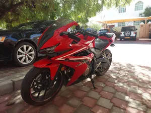 بيع cbr 500r ممتاز الحال
