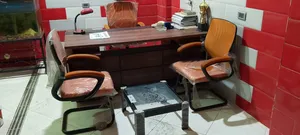مكاتب للبيع مكتب مدير مكتب سكرتيره وانتريه جلد استخدام اسبوع فقط