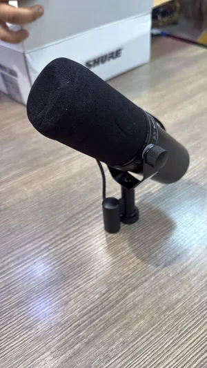 اشهر المايكات بعالم البث الصوتي الاذاعي  والبودكاست تردد عالي خاصية عزل الصوت نظام عزل هوائي للعزل
