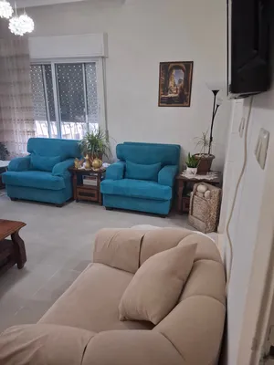 شقة للبيع بسعر مناسب في جبل الحسين