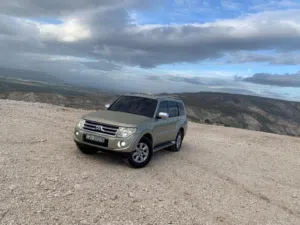 سيارة ميتسوبيشي باجيرو GLS 2009 فارهة مع مواصفات يابانية وسمارك مرخصة