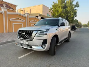 Nissan patrol 2019 very good condition with 2024 renewed kit