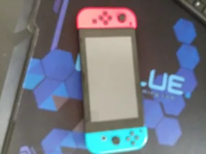Nintendo Switch 800 درهم .