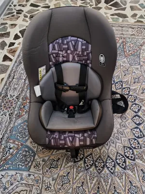 مقاعد اطفال للسياره