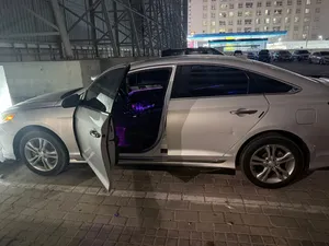 Used Hyundai Sonata in Sharjah