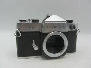كاميرا yashica فليم بدون عدسة بحال الجديد