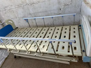 تخت كهربائي مستعمل 4 اشهر فقط