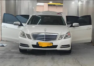 مرسيدس بنز E 300 2012 صالون سيدان مستعملة بحالة ممتازة
