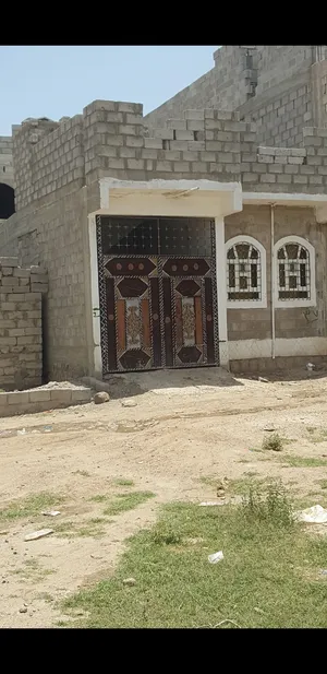 منزل للبيع خط المطار قريب ش الاربعين ب 13 مليون
