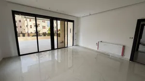 شقق فاخرة حديثة للبيع في الحويطي / طريق المطار