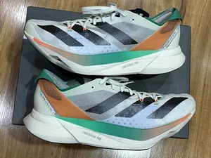 كوتشي Adidas pro 3 مقاس 46 وتلتين   original