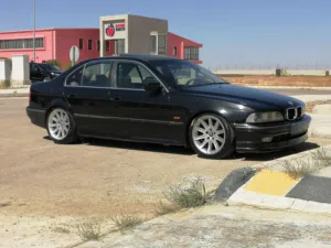 موديل 2000 E39 520i غير قابل للبدل أو الأقساط . لا أتابع التعليقات والتجار الله يسهل عليهم