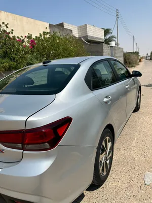 كيا ريو 2018