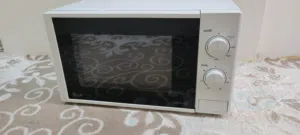 LG 0 - 19 Liters Microwave in Sana'a