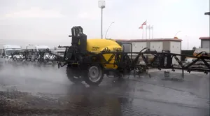 معدات الرش الزراعية الحديثة