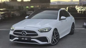 مرسيدس C200 خليجي  فل ابشن بنوراما نضيف جدا استعمال قليل جدا جيل جديد اخر شكل حاله الوكاله للبيع
