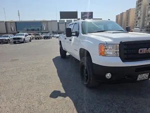 Used GMC Sierra in Al Ahmadi