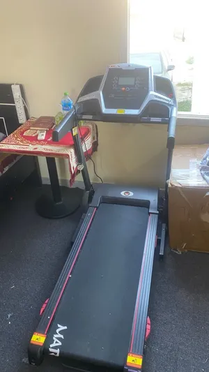 مشايه كهربائيه  Treadmi