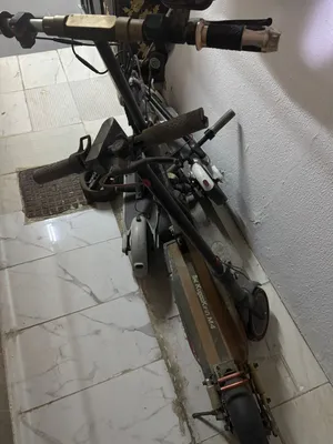 قطع غيار سكوترات من المسمار الين المحرك Scooter parts, from the smallest screw to the full engine