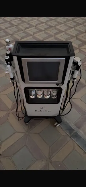 مكية Hydra Facial