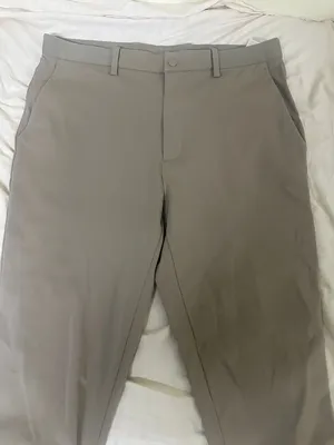 بنطلون UNIQLO رجالي Stretch مقاس L – بيج/رمادى