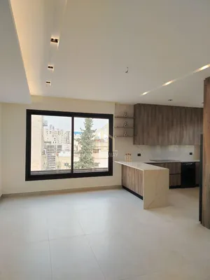بالقرب من السفارة البرازيلية شقة شبه أرضي 140م مفروشة جزئي للإيجار السنوي / ref 1203