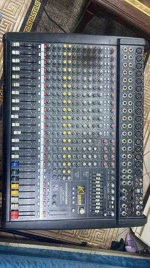 Dynacord)CMS 1600-3 (Compact Mixingsystem + مضخم صوتPowerAmplifier4000 Behringer