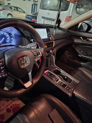 هوندا اكورد 2018 EX-L هايبرد مرخصة بمعايير أوروبية مع ميزات متقدمة للبيع قابله للبدل