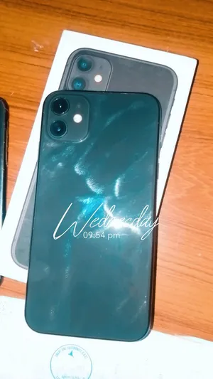 iphone 11 128gb 81% battery health black color