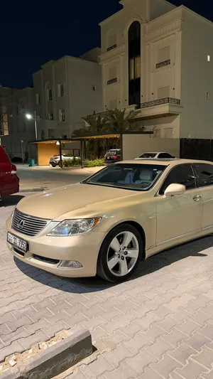 للبيع لكزس LS 460 L