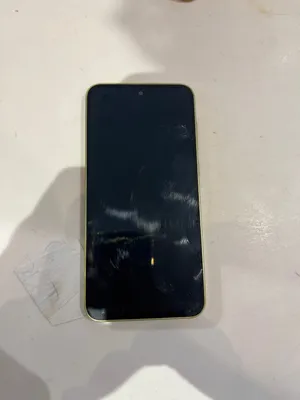 Samsung a35 5g fih dharba mn teli