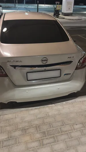 نيسان التيما