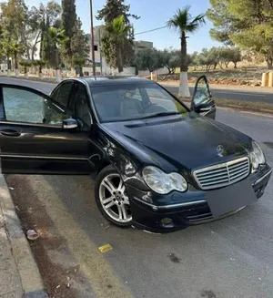 مرسيدس c200 2001