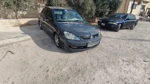 متسوبيشي لانسر