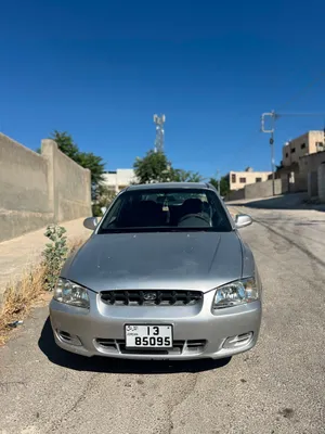 هيونداي فيرنا 2001