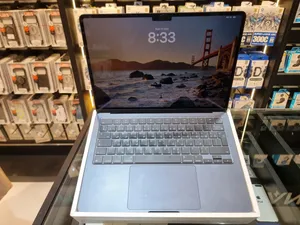 MacBook Air M2 256GB 8RAM